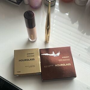 4 Brand new never used hourglass makeup